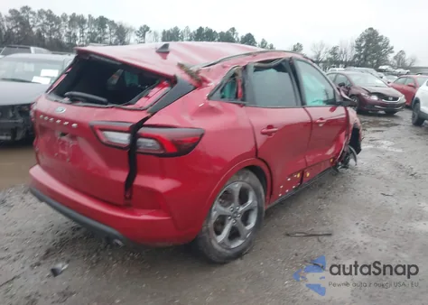 2024 Ford Escape St-Line z USA, uszkodzony, nr VIN 1FMCU0MN3RUA66132